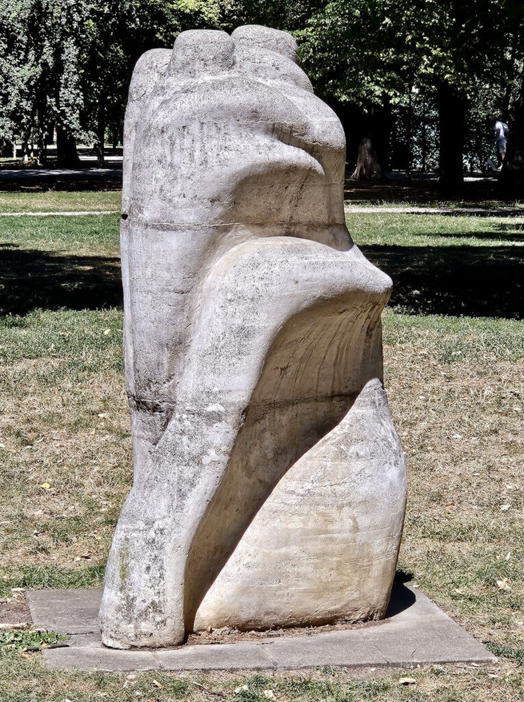 Undine Werdin: Daphne, Bayernplatz in Schwabing