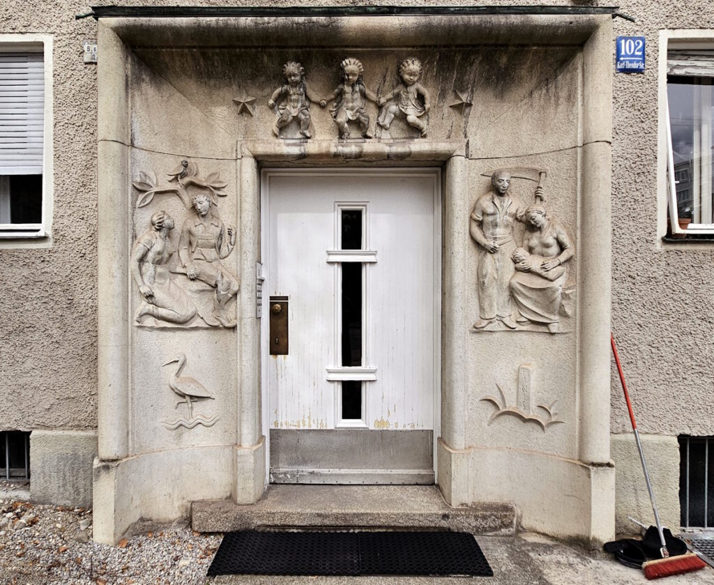 Karl-Theodor-Straße 102 ‒ 106