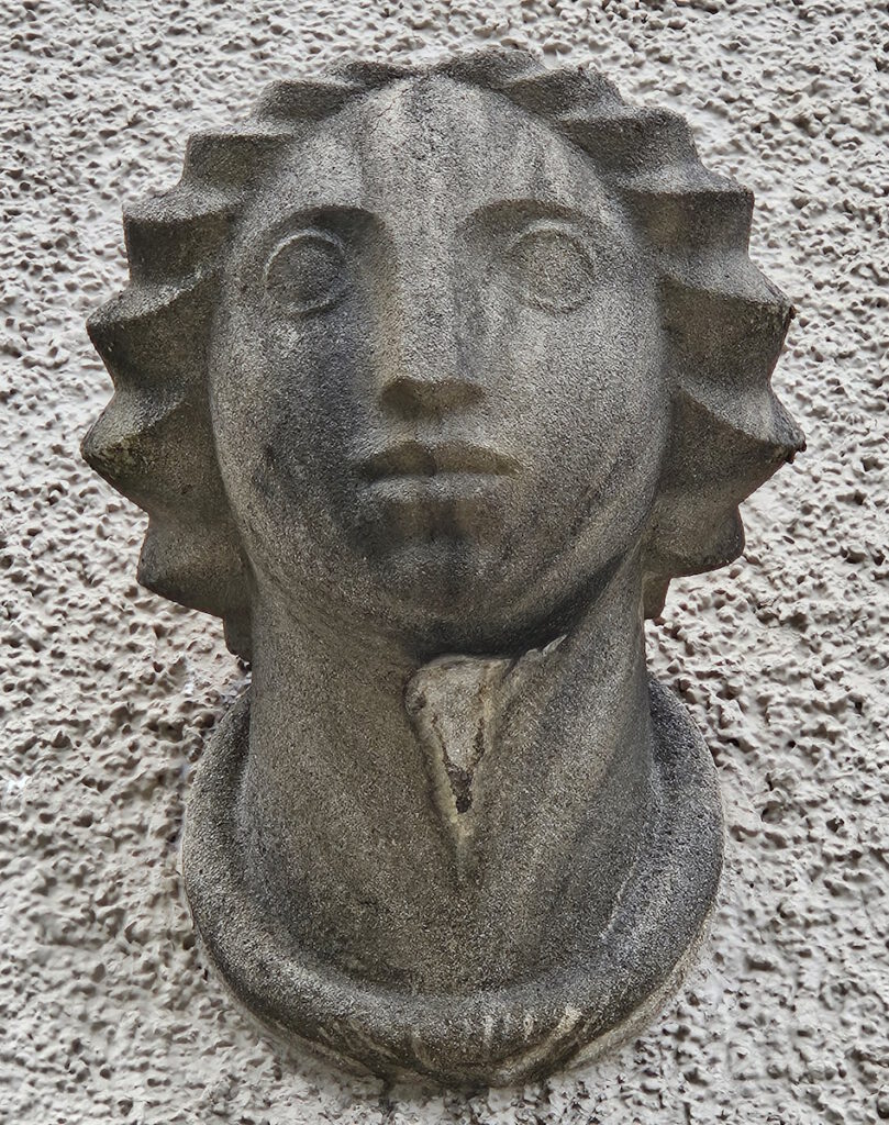 Karl-Theodor-Straße 102 ‒ 106