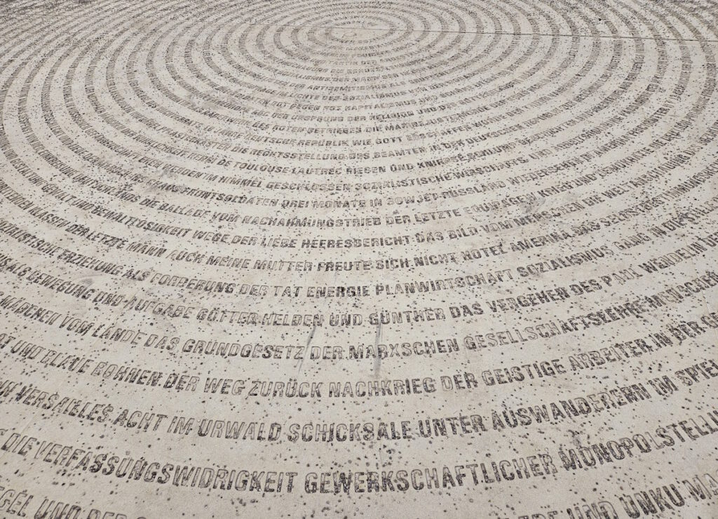 Arnold Dreyblatt: Mahnmal zur Bücherverbrennung