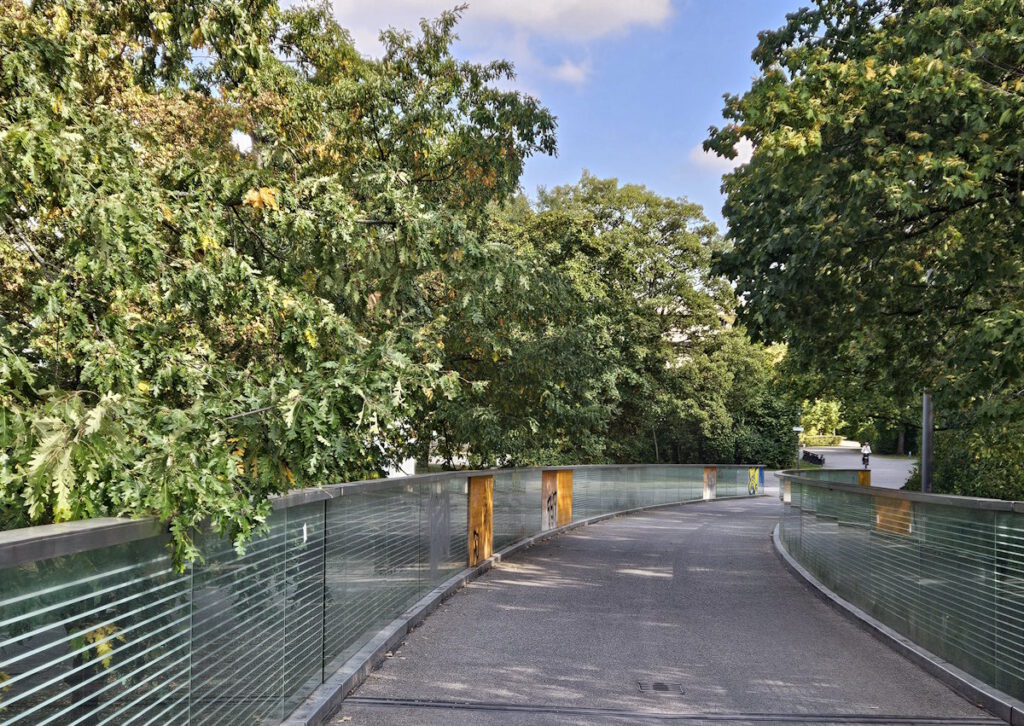 Ackermannbrücke Grünanlage Ackermannbogen