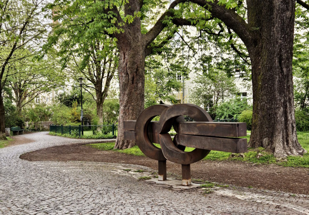 Alfred de Vivanco-Luyken: Der Knoten