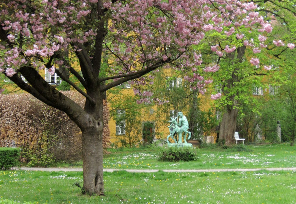 Borstei Rosengarten Kentaur Eros