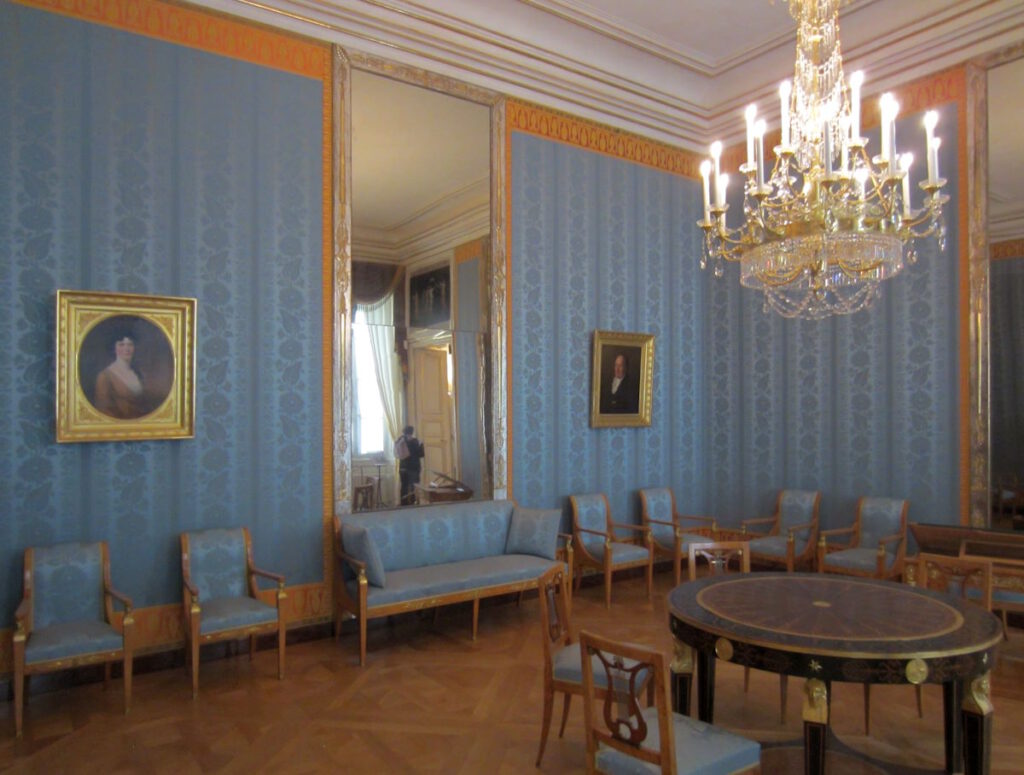 Nymphenburg: Schlossmuseum PRESS REFRESH
