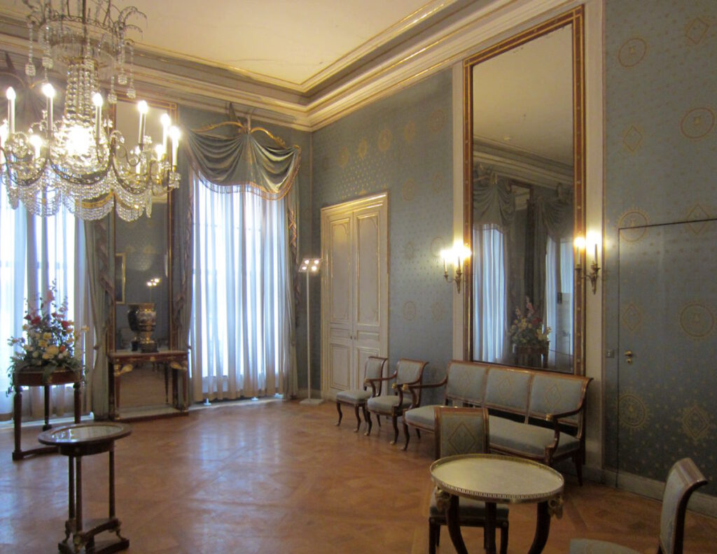 Nymphenburg: Schlossmuseum PRESS REFRESH