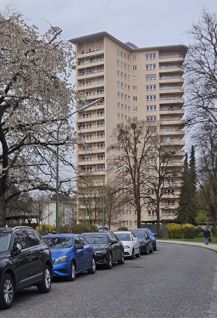 Siemens-Siedlung Obersendling, Sternhaus Schuckertstraße