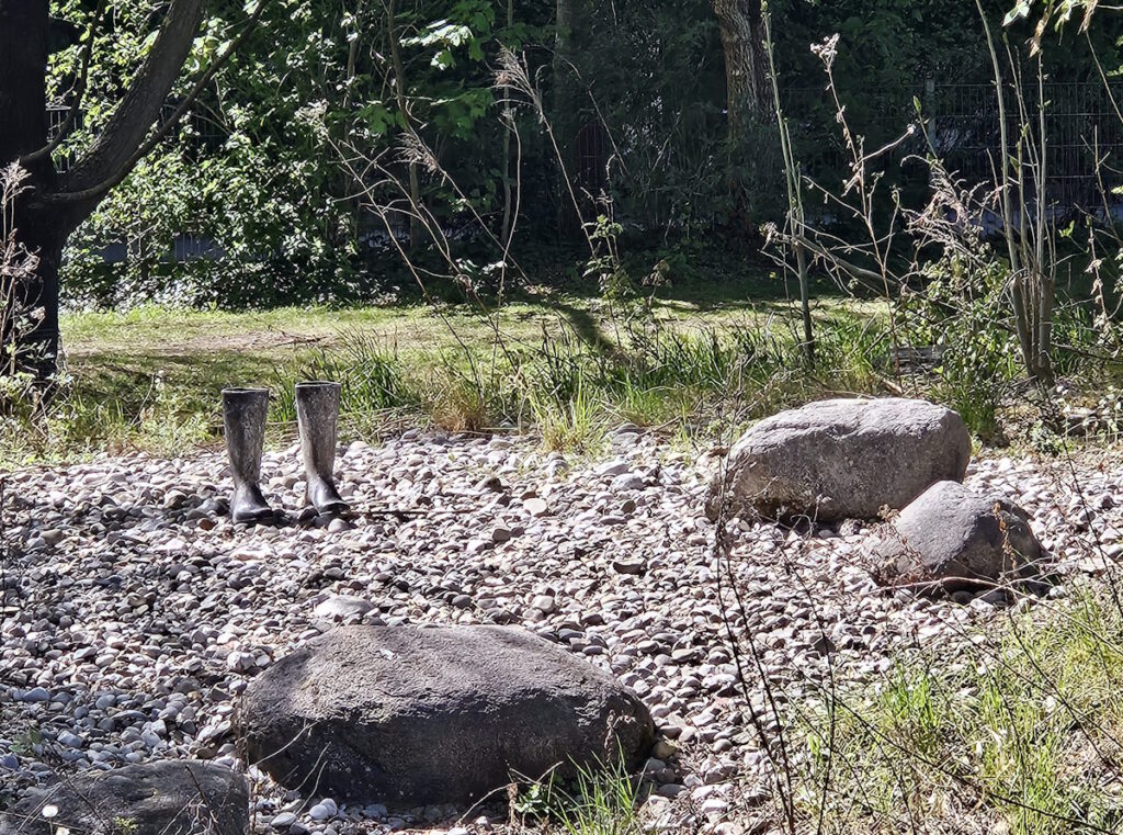 Roman Signer: Stiefelbrunnen im Petuelpark