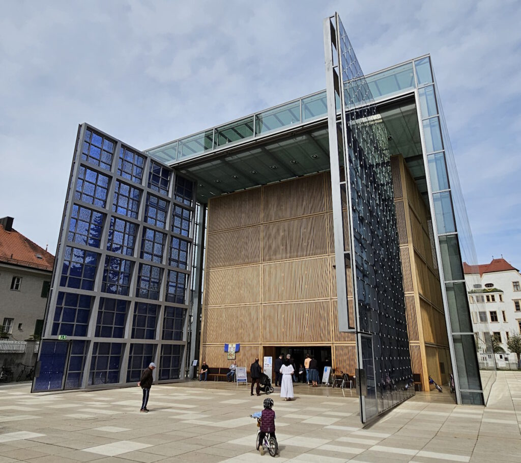 Herz-Jesu-Kirche: Toröffnung