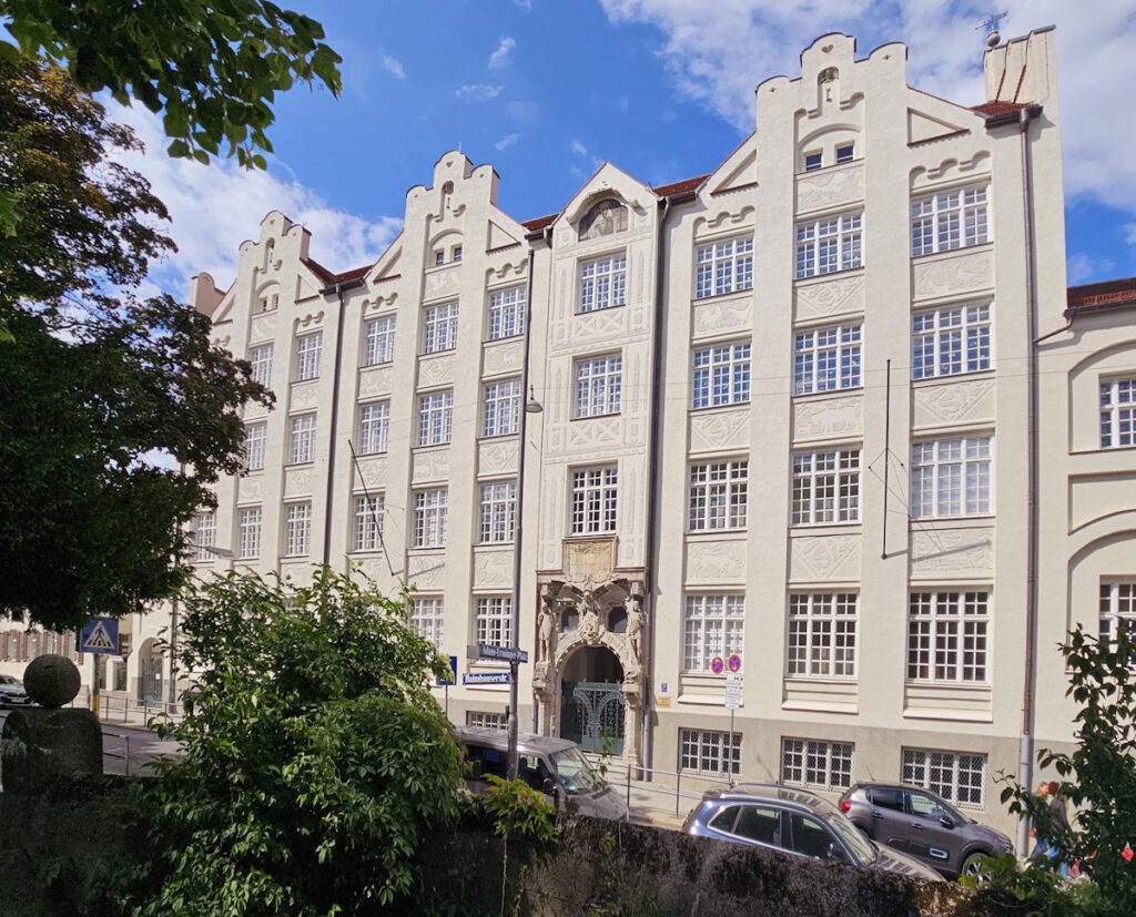Schule in der Haimhauserstraße