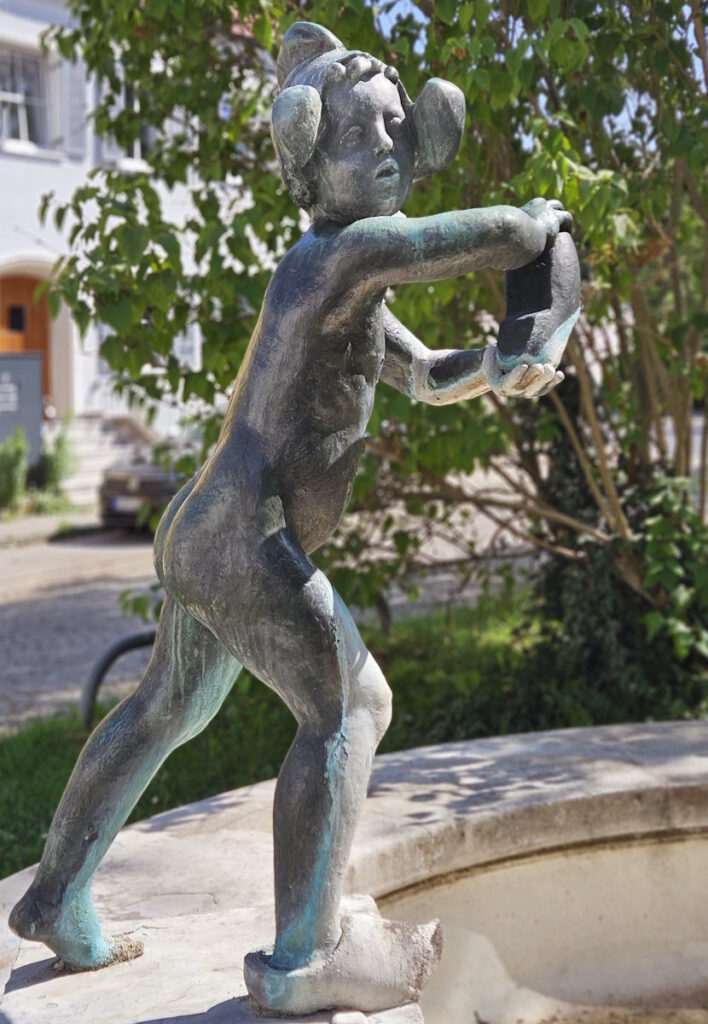 Erich Hoffmann Holländisches Mädchen mit Klompen