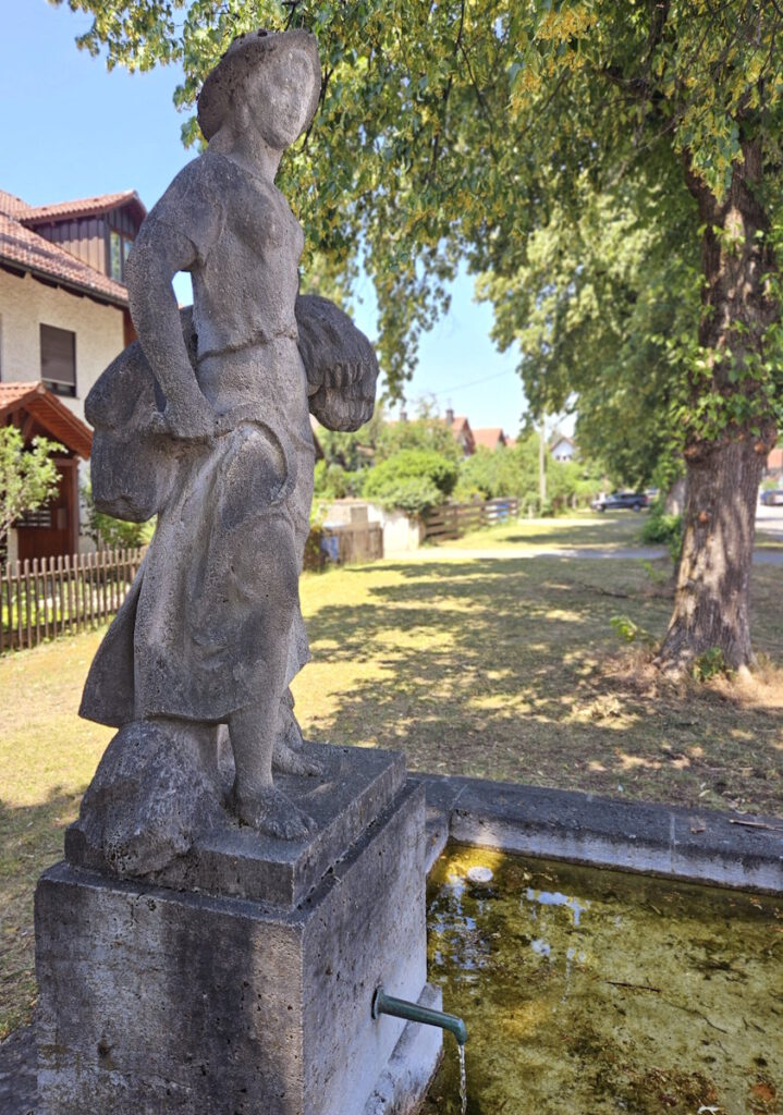 Schnitterinbrunnen Damaschkestraße