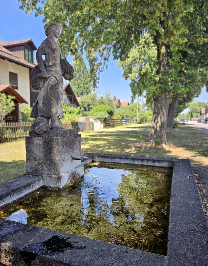 Schnitterinbrunnen Damaschkestraße