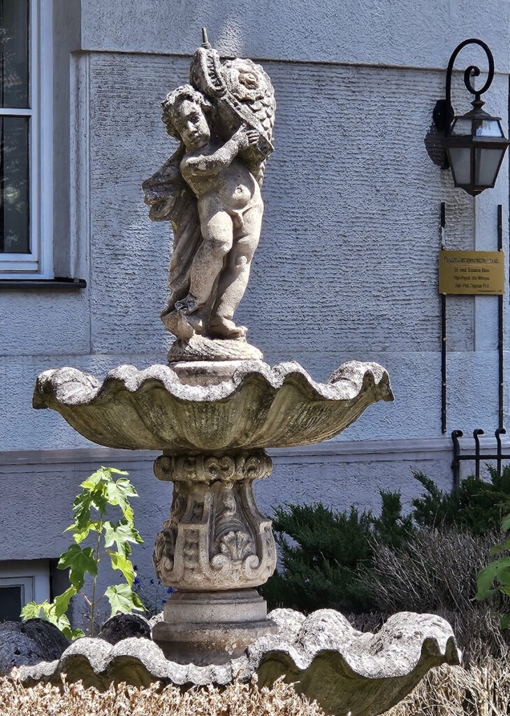 Brunnen Nymphenburger Straße 186