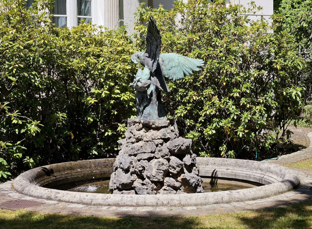 Adlerbrunnen Renatastraße