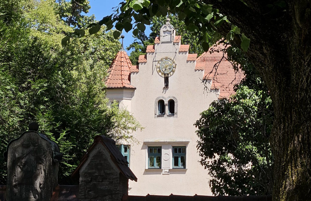 Villa in der Montenstraße 8 Neuhausen