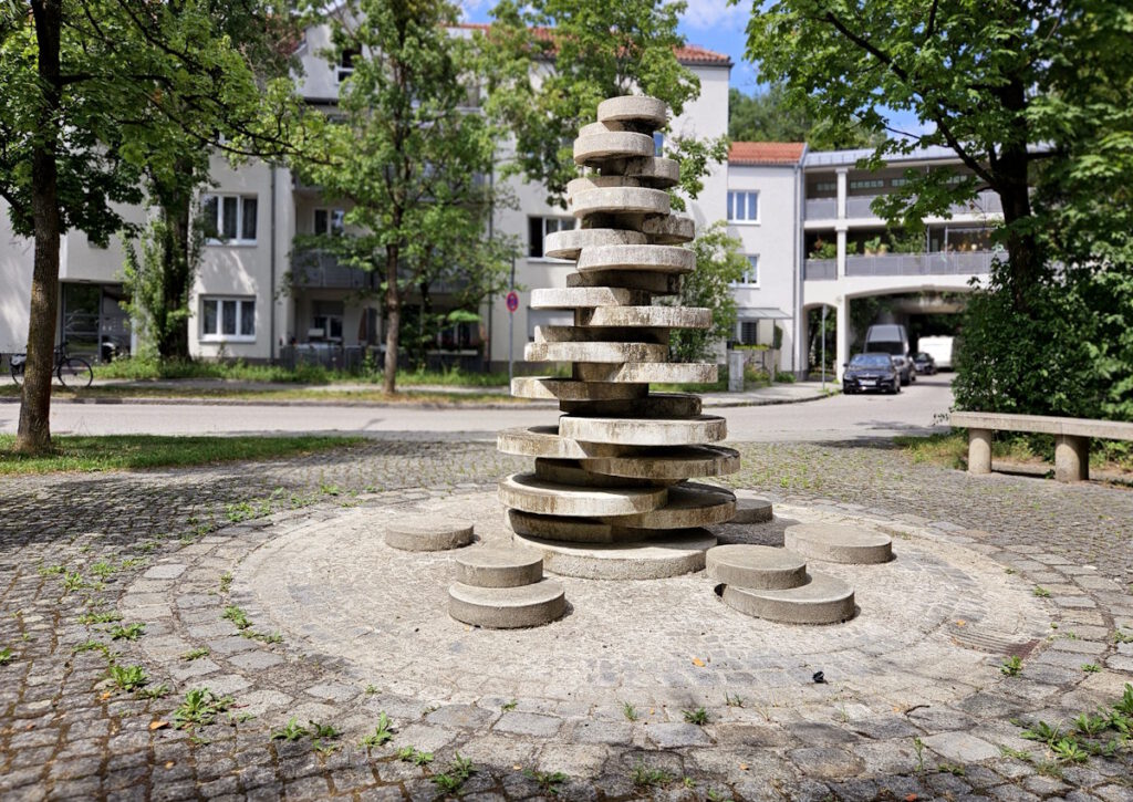 Helmut Schlegel: Scheiben-Brunnen