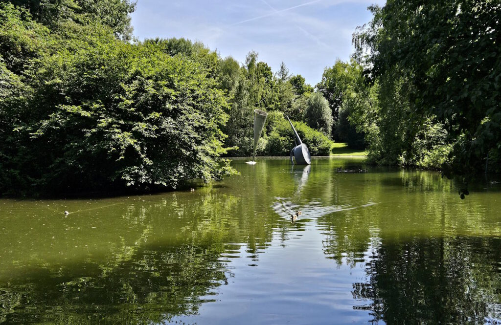 Albert Hien Objekt im See Perlachpark