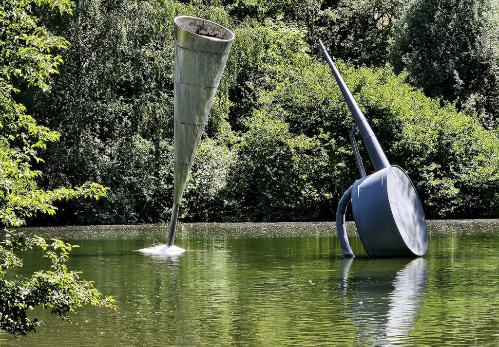 Albert Hien Objekt im See Perlachpark