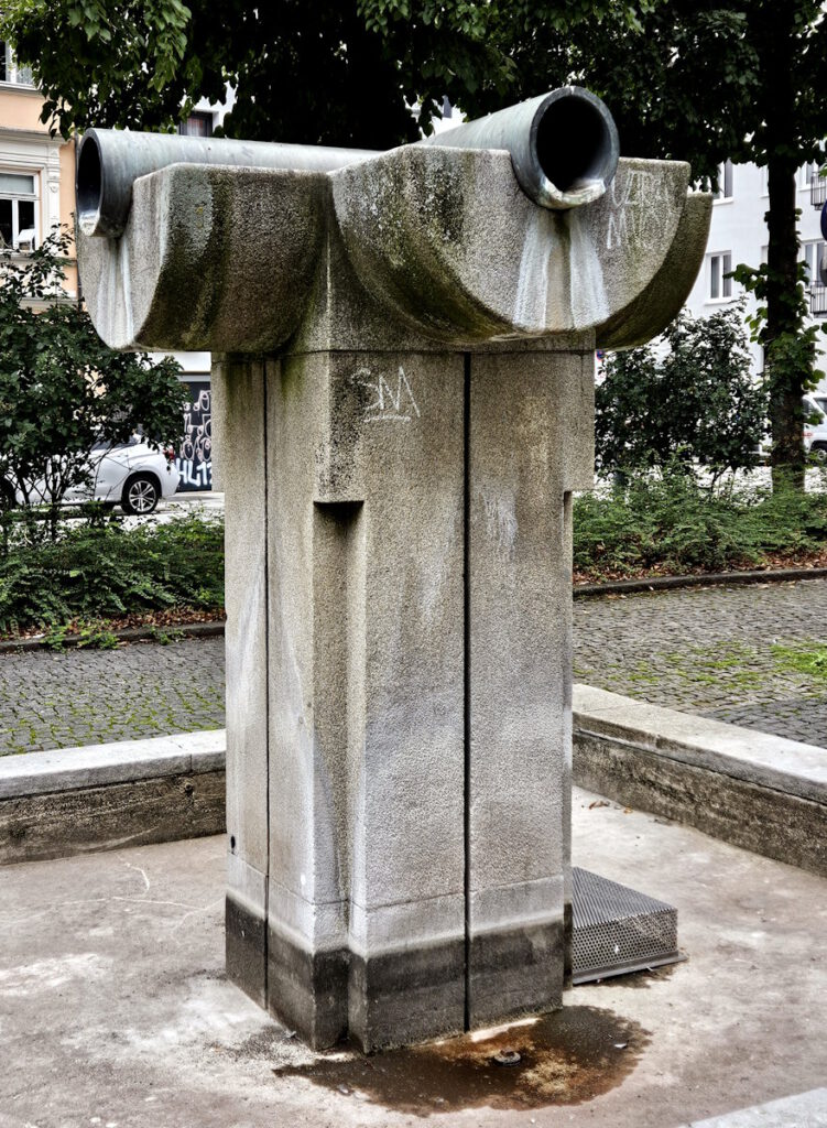 Andreas Sobeck Röhrenbrunnen Schwanthalerhöhe