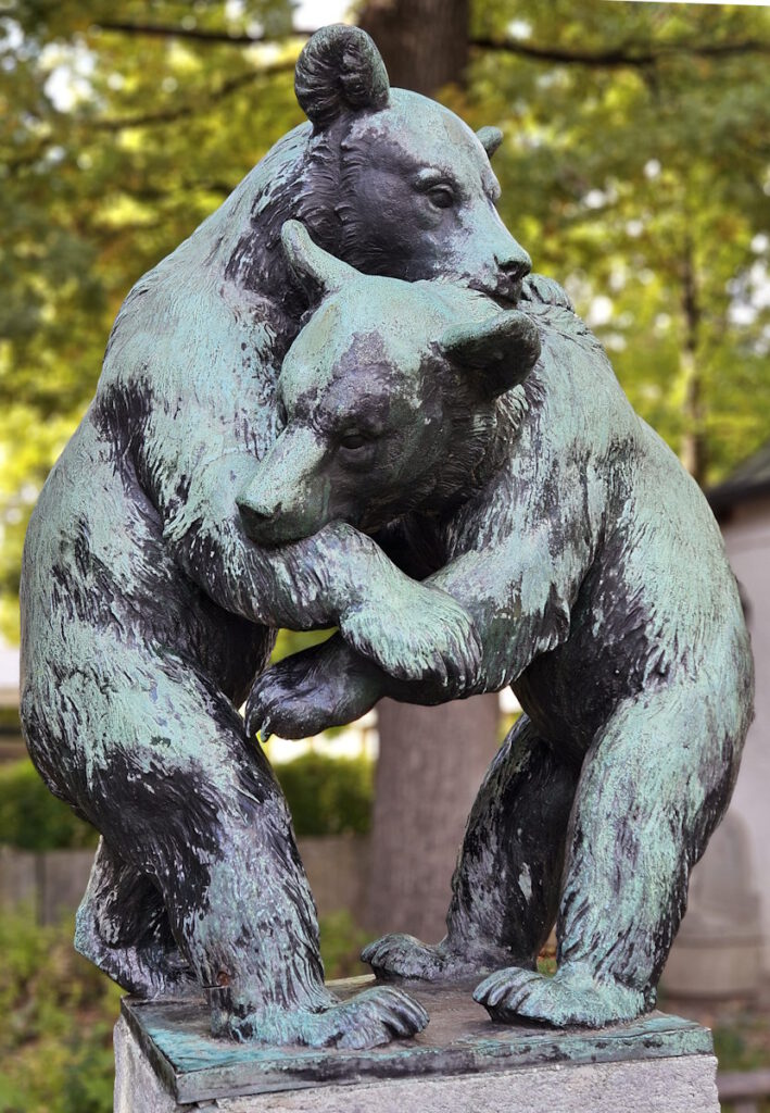 Emil Manz Spielende Bären Brunnen