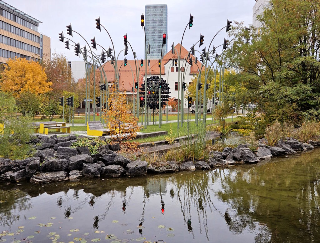 Johannes Brunner Raimund Ritz Traffic Light Flower