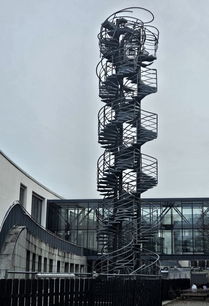 Olaf Metzel: Freitreppe