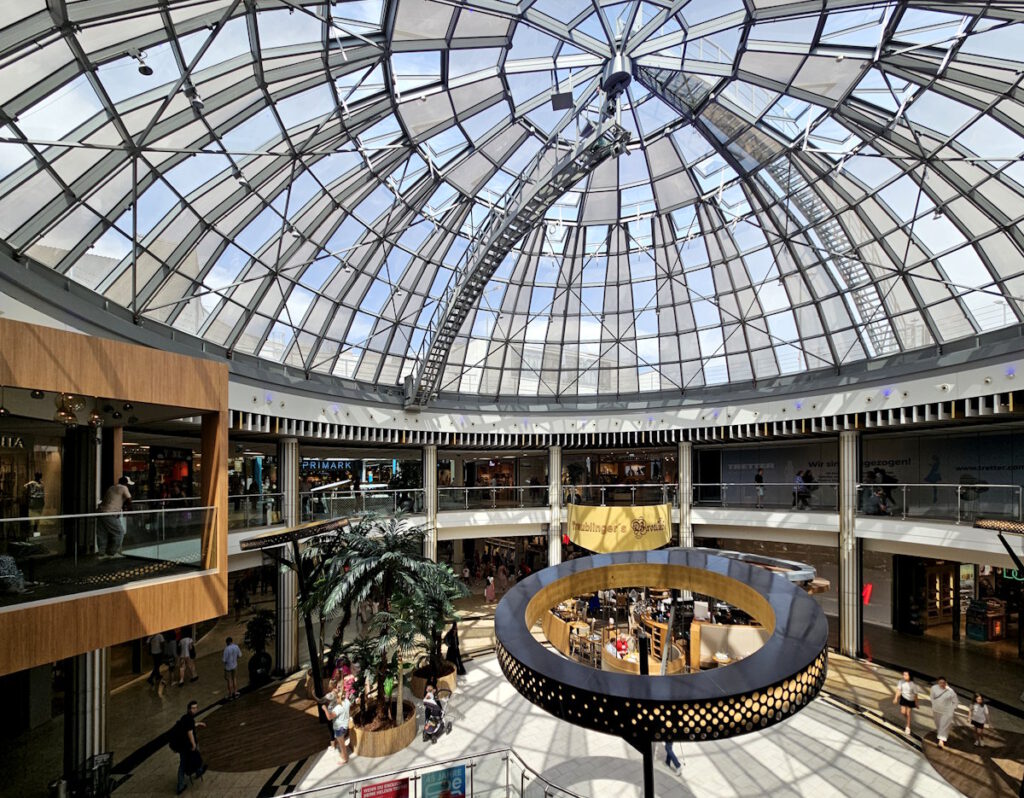 Glaskuppel PEP Einkaufs-Center Neuperlach