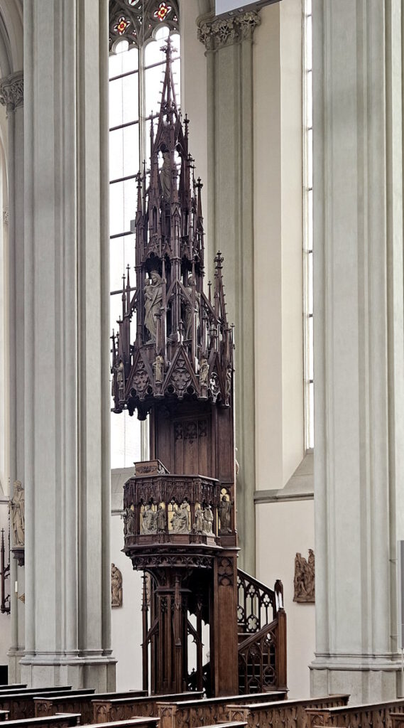 Heilig-Kreuz-Kirche Giesing: Kanzel
