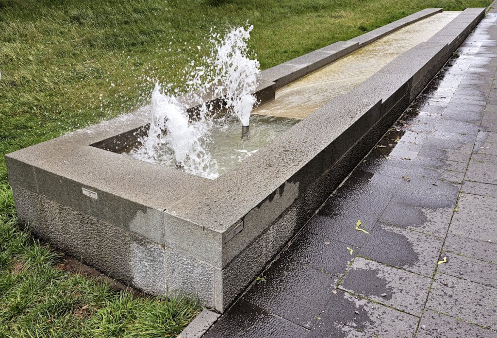 Hiltrud Duquesnoy Karl Thomanek Esplanade-Brunnen