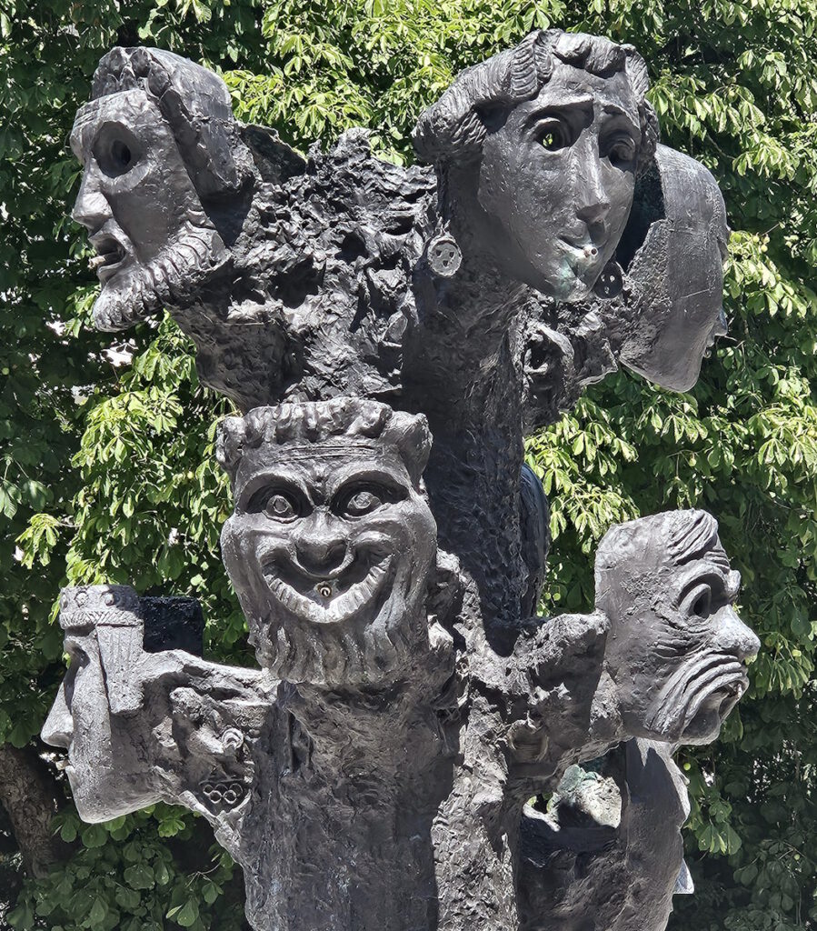 Schwabing: Artur-Kutscher-Platz, Brunnen