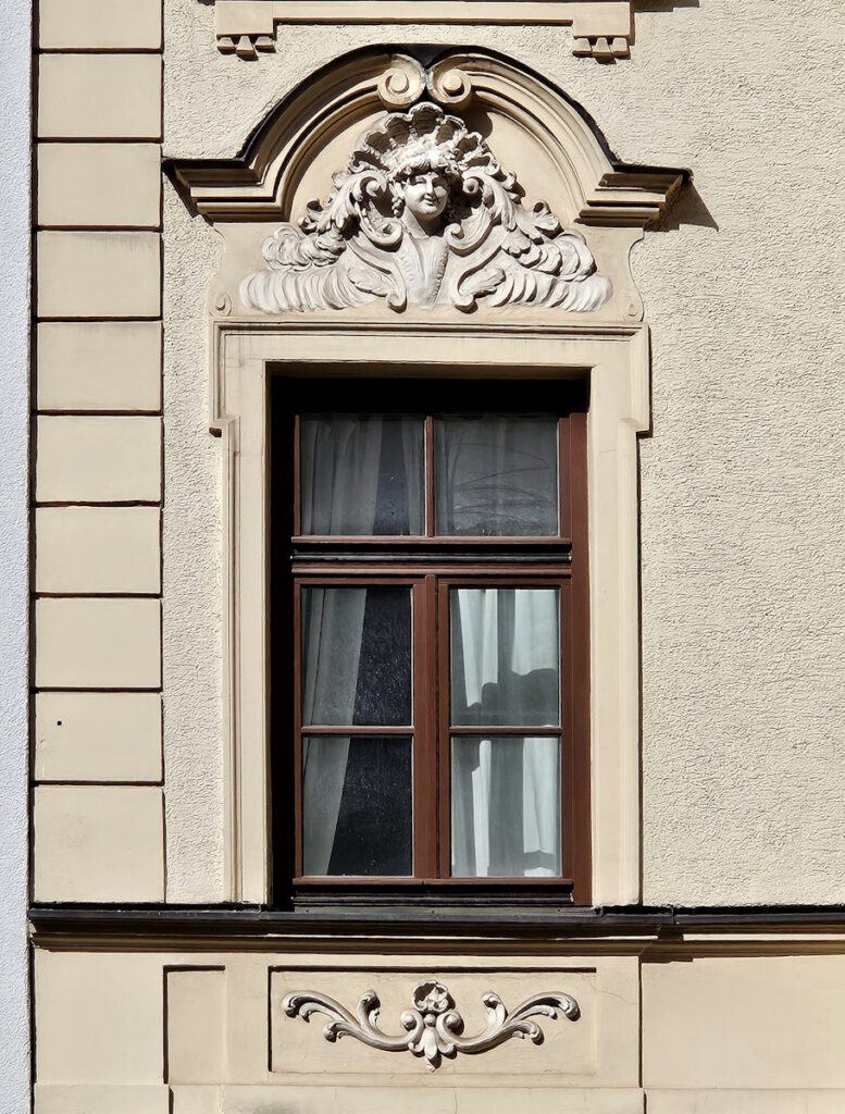 Herzogstraße 12