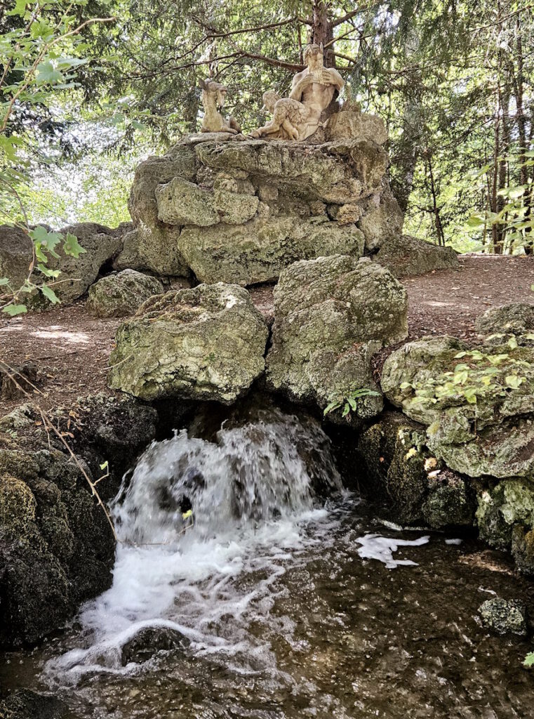 Pan mit Ziegenbock im Schlosspark 