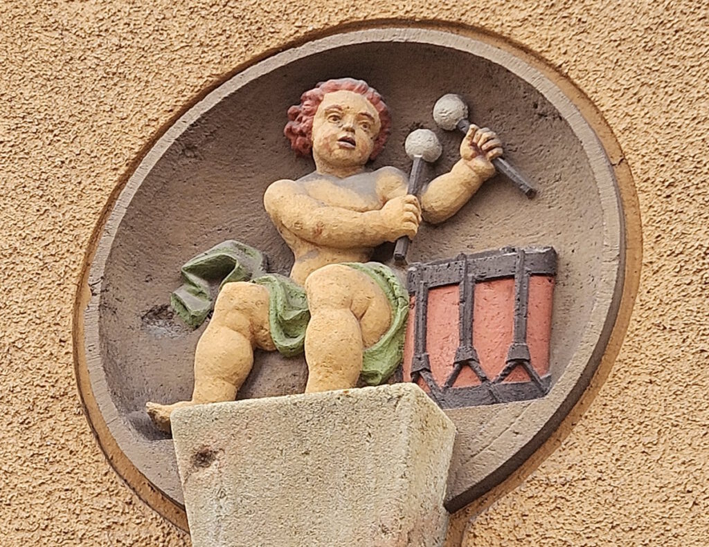Agnes-Bernauer-Straße 52