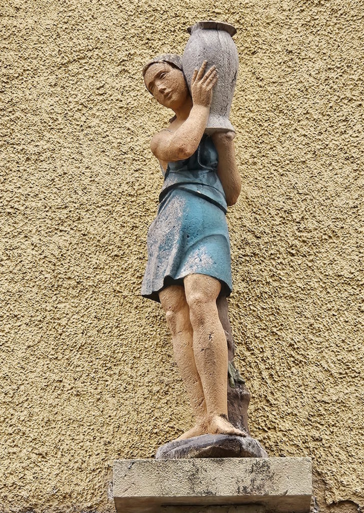 Agnes-Bernauer-Straße 44
