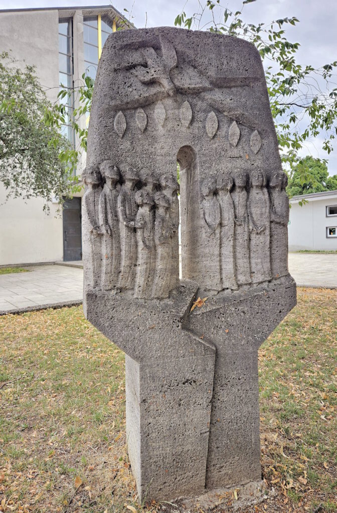 Zu den heiligen zwölf Aposteln Laim