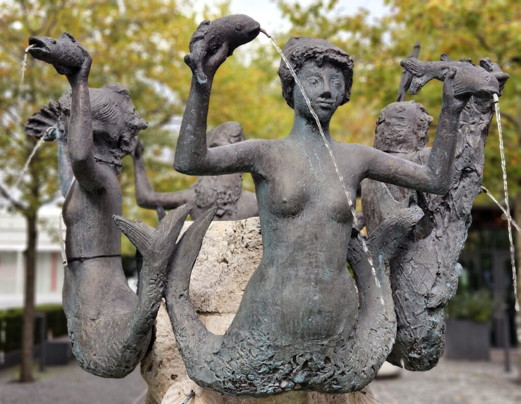 Elmar Dietz: Nereidenbrunnen in Hadern