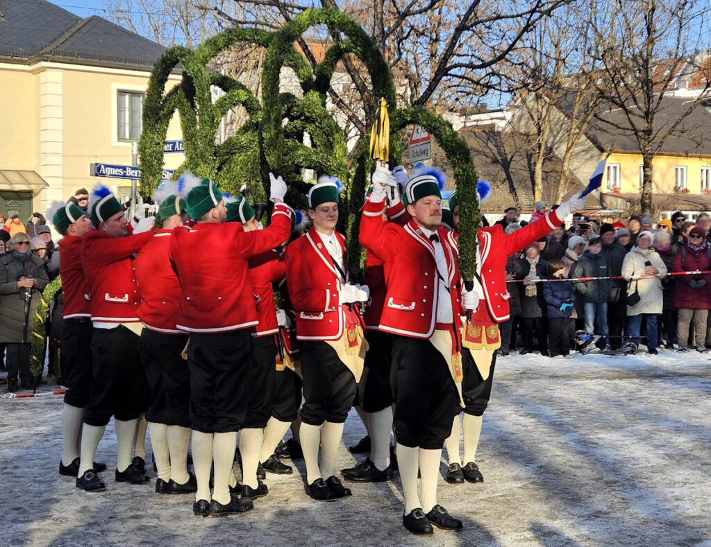 Schäfflertanz auf dem Laimer Anger