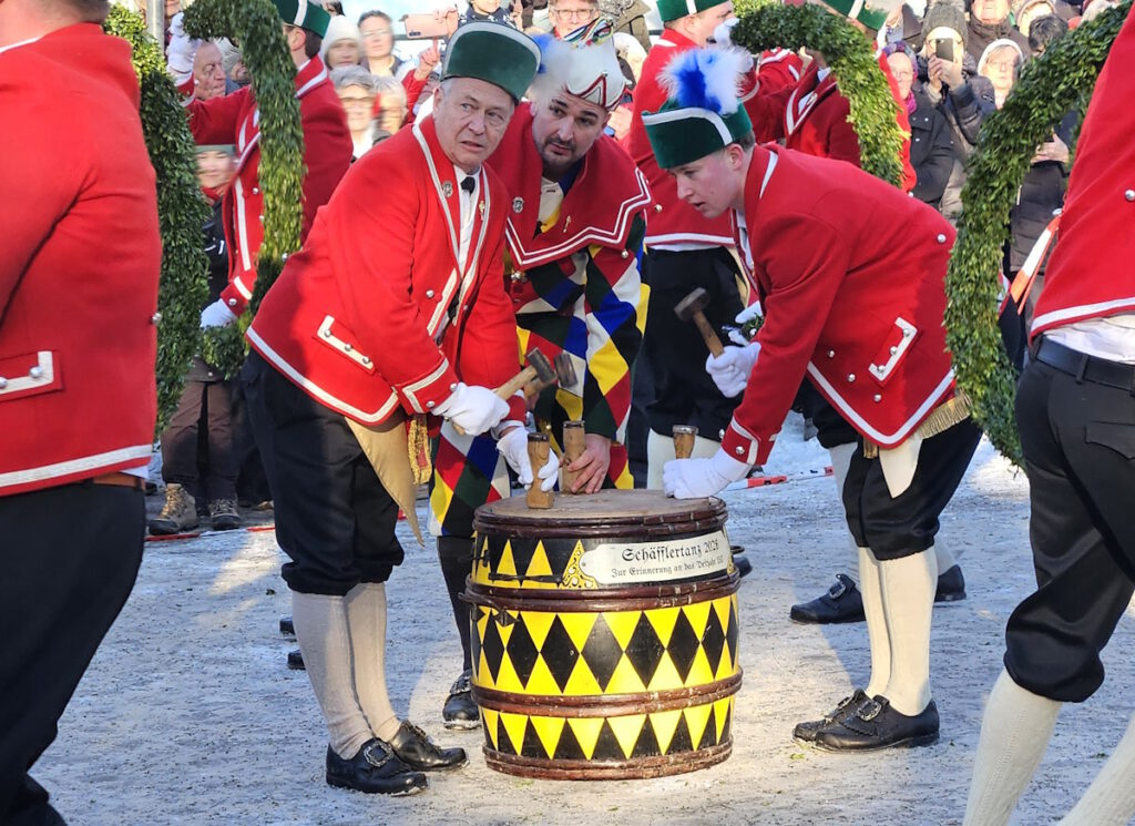 Schäfflertanz auf dem Laimer Anger