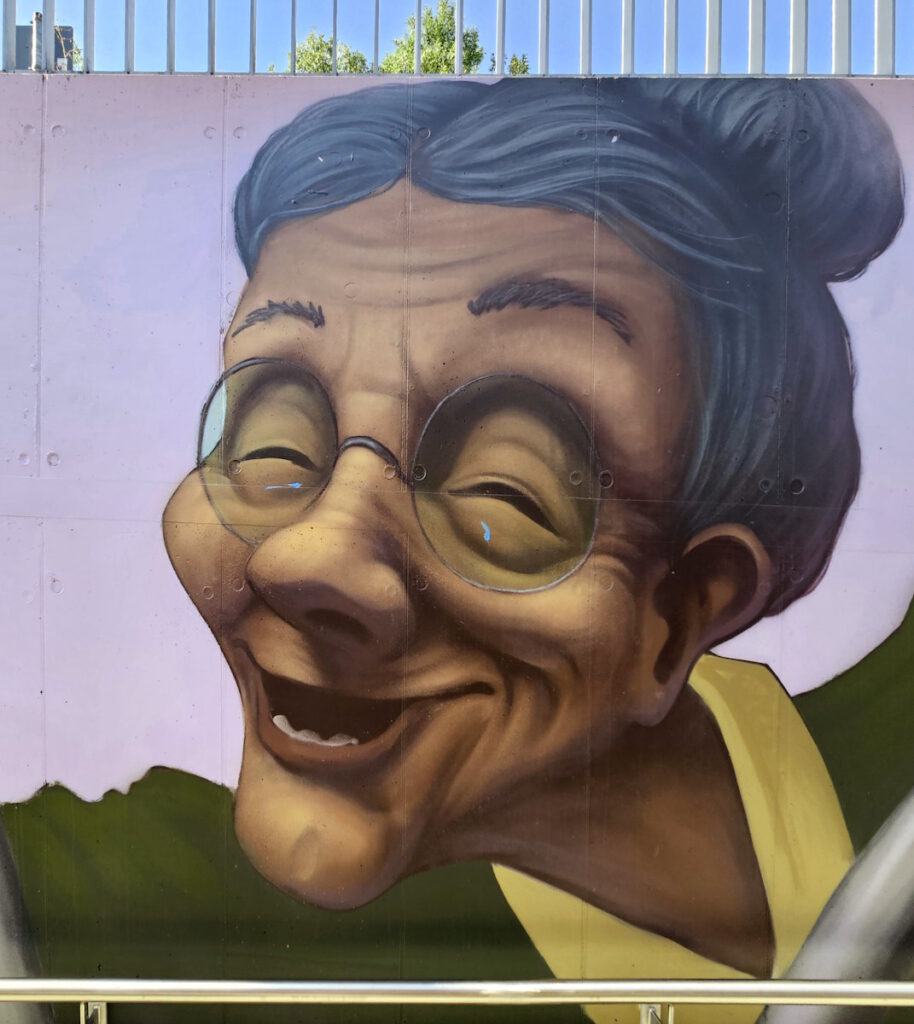 Streetart am Bahnhzof Lohhof