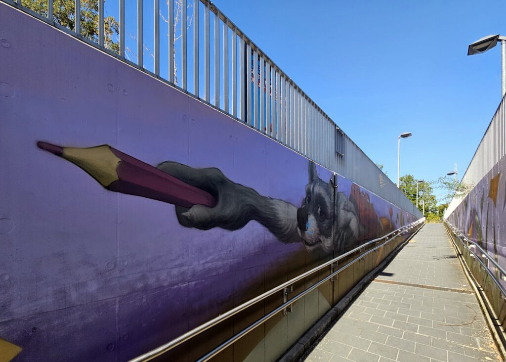 Streetart am Bahnhzof Lohhof