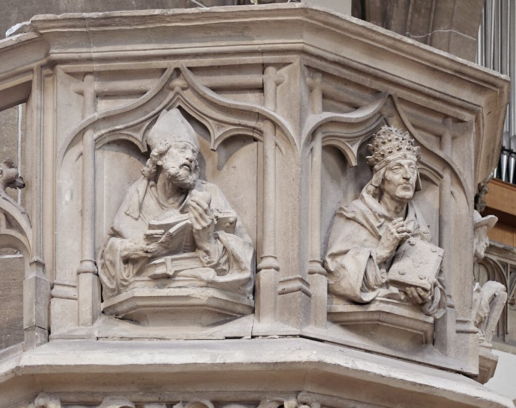 Kanzel der Paulskirche in München