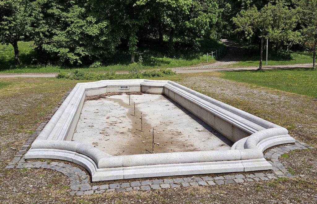 Brunnenbecken