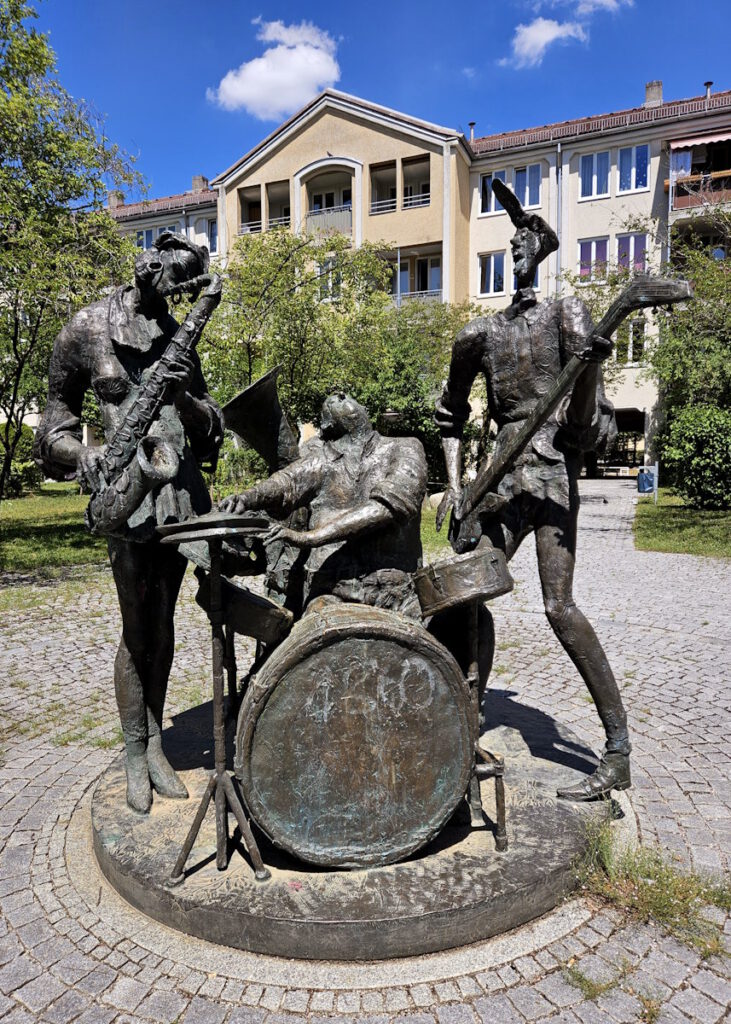 Gartenstadt Heidemannstraße Carl-Orff-Bogen Figurengruppe