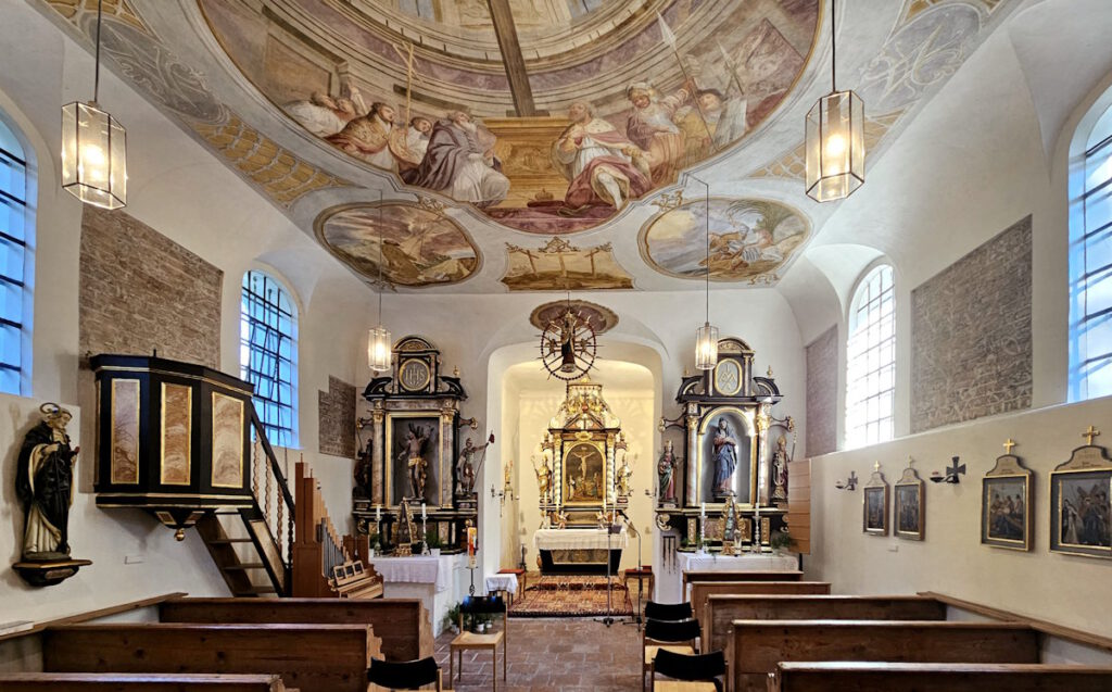 Heilig-Kreuz-Kirche in Fröttmaning