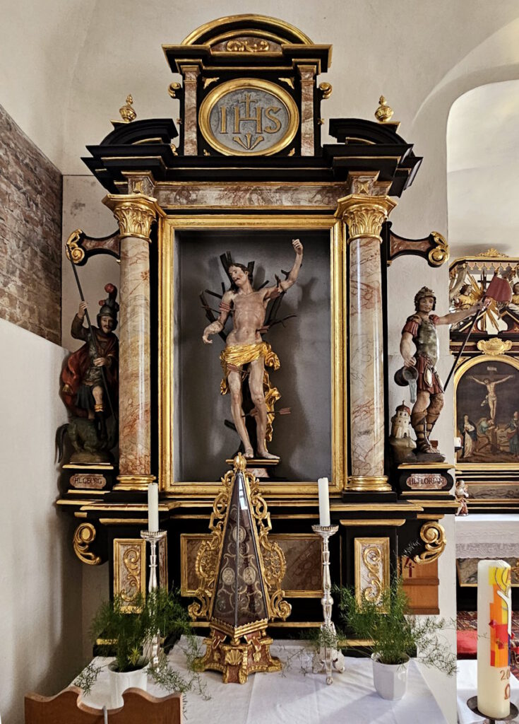 Heilig-Kreuz-Kirche in Fröttmaning