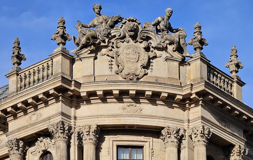 Alte Börse München Lenbachplatz