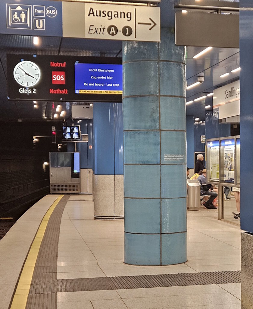 U-Bahnhof Sendlinger Tor AIDs-Memorial