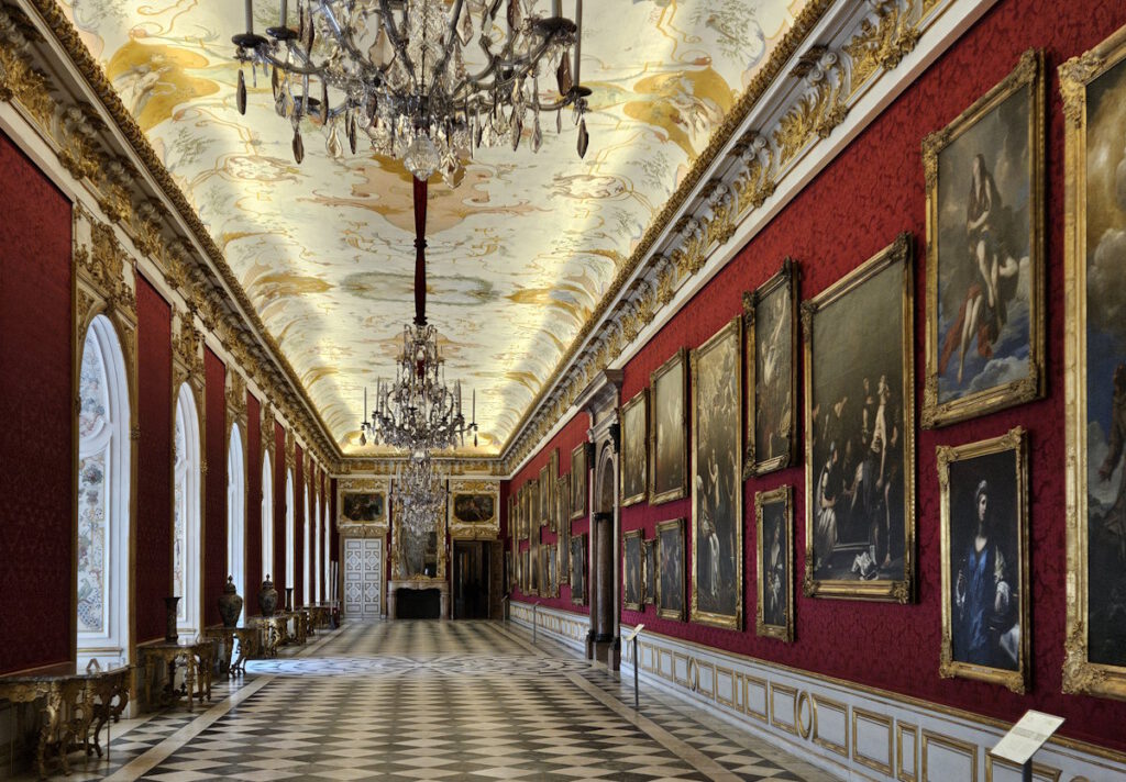 Neues Schloss: Große Galerie