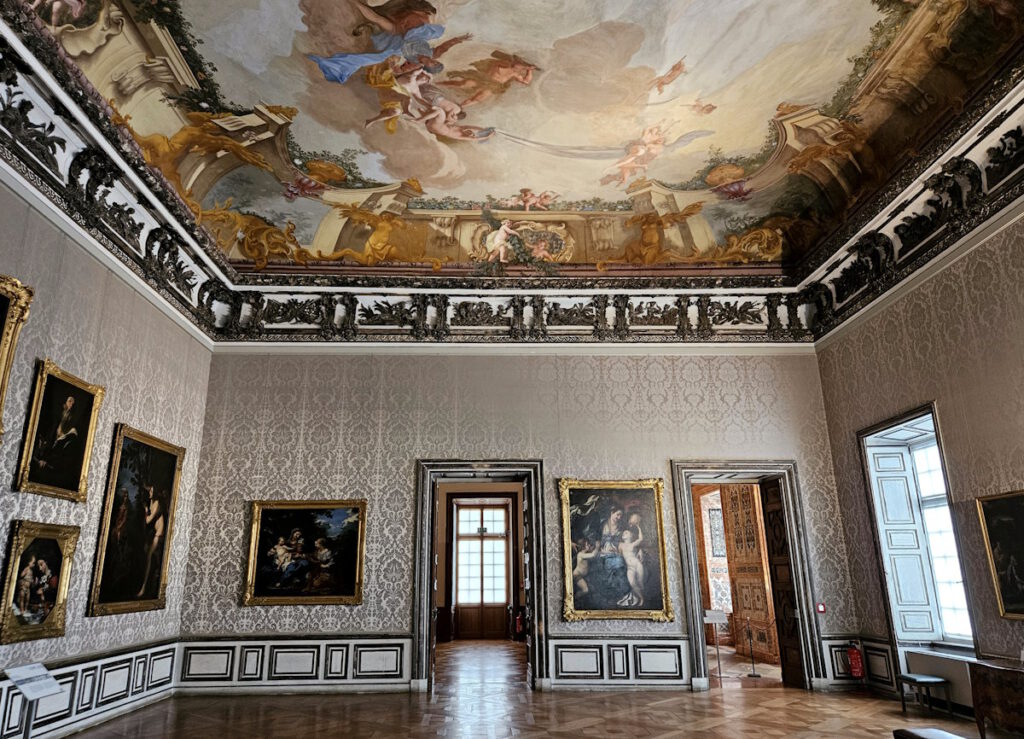 Neues Schloss: Großes Kabinett der Kurfürstin