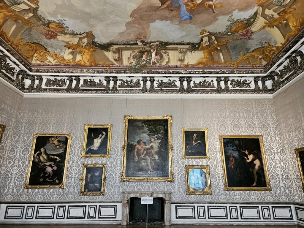 Neues Schloss: Großes Kabinett der Kurfürstin